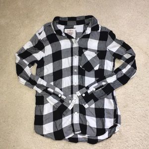 Black and white flannel (lightly worn)